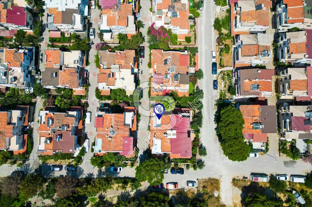 KADINLAR DENİZİ MAHALLESİNDE DENİZE 500 METRE SATILIK VİLLA