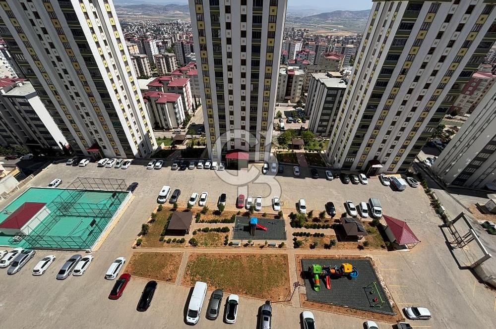 CB'DEN HÜRRİYET'TE SOSYAL DONATILI SATILIK LÜKS GENİŞ 4+1 DAİRE