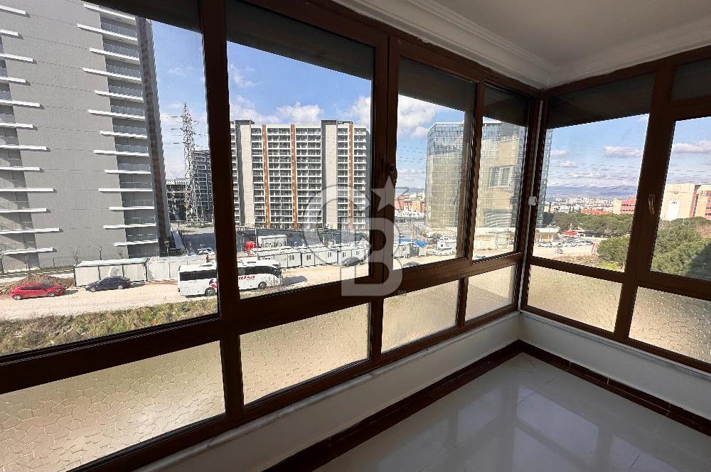 UNCUBOZKÖY'DE DAĞ VE ŞEHİR MANZARALI KİRALIK 5+1 FERAH DAİRE