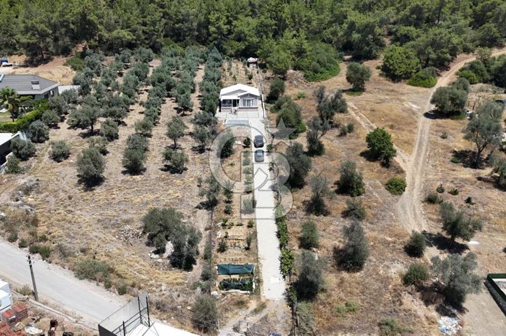 Menderes Çamönünde Havuzlu,Full Eşyalı 2+1 Prefabrik Ev ve Arsa