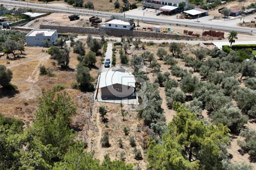 Menderes Çamönünde Havuzlu,Full Eşyalı 2+1 Prefabrik Ev ve Arsa