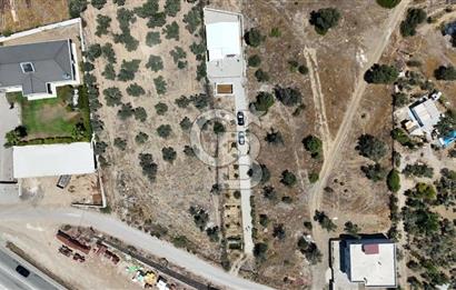 Menderes Çamönünde Havuzlu,Full Eşyalı 2+1 Prefabrik Ev ve Arsa