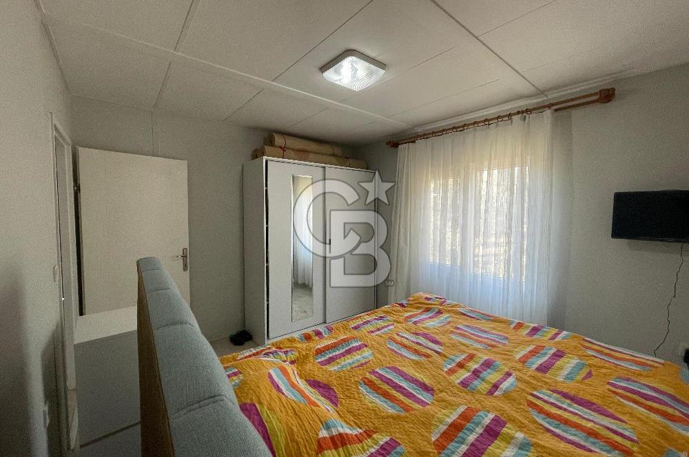 Menderes Çamönünde Havuzlu,Full Eşyalı 2+1 Prefabrik Ev ve Arsa