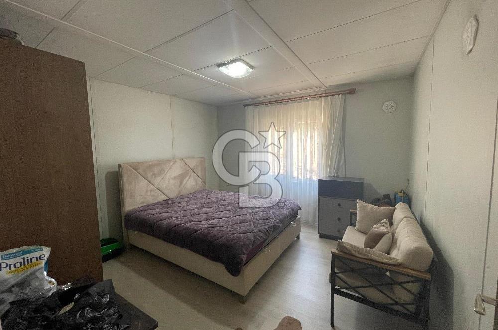 Menderes Çamönünde Havuzlu,Full Eşyalı 2+1 Prefabrik Ev ve Arsa