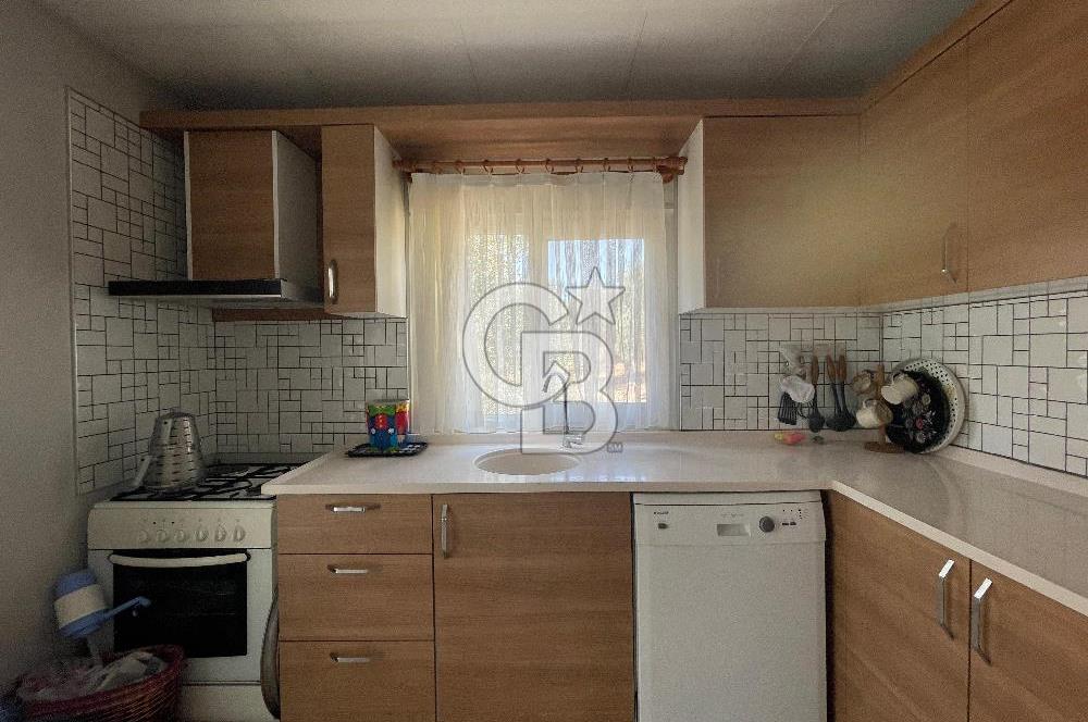 Menderes Çamönünde Havuzlu,Full Eşyalı 2+1 Prefabrik Ev ve Arsa