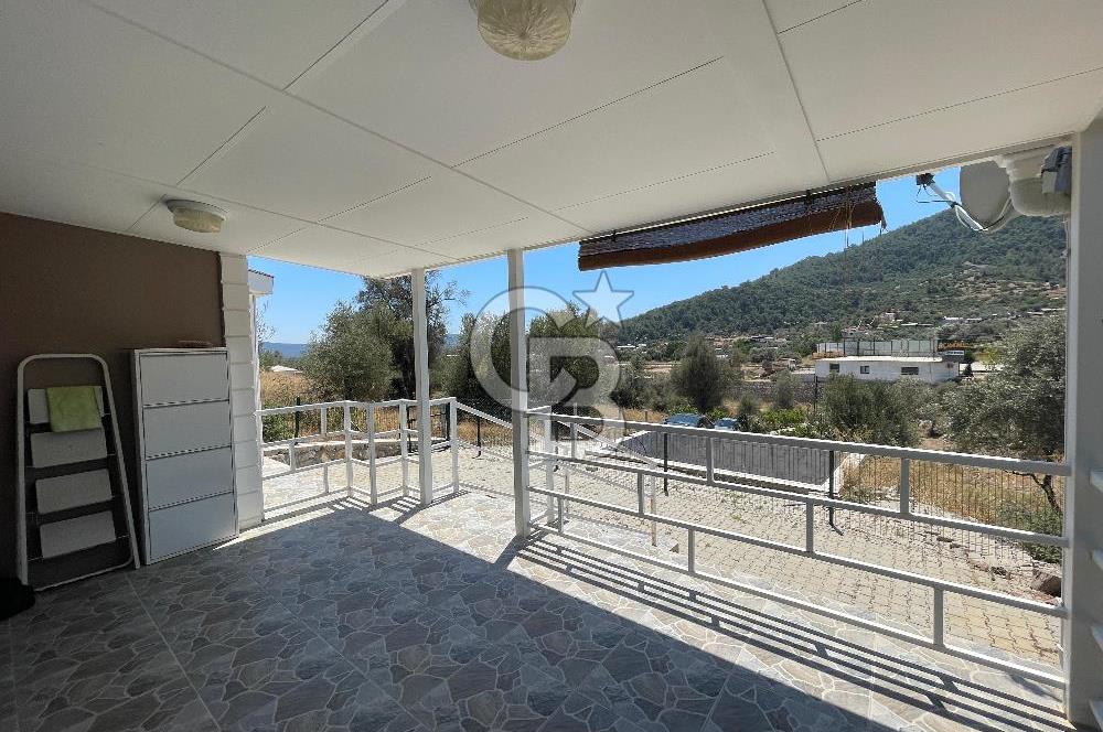 Menderes Çamönünde Havuzlu,Full Eşyalı 2+1 Prefabrik Ev ve Arsa