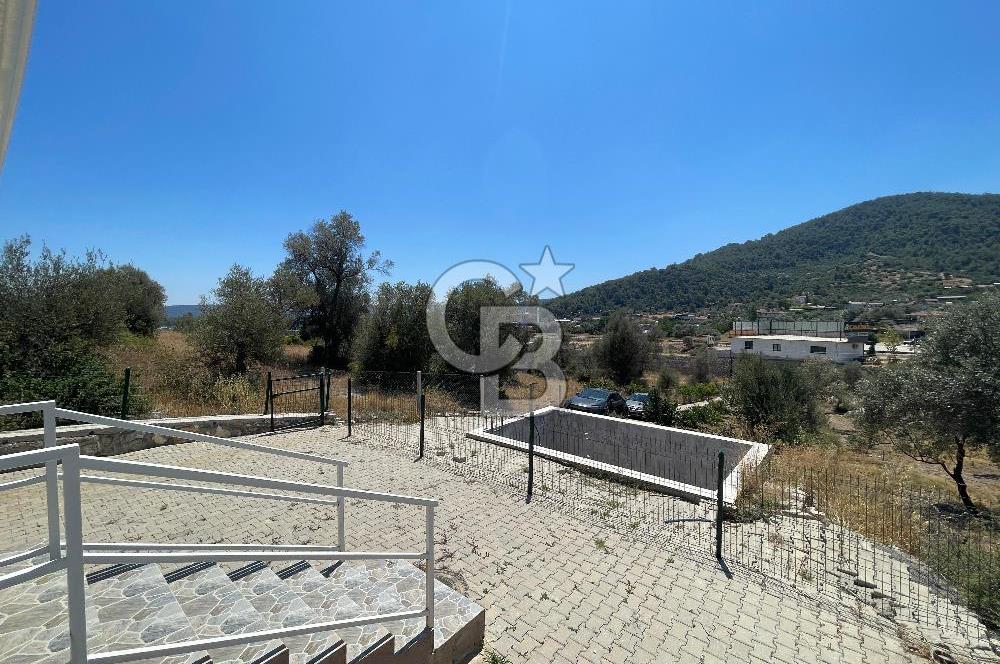 Menderes Çamönünde Havuzlu,Full Eşyalı 2+1 Prefabrik Ev ve Arsa