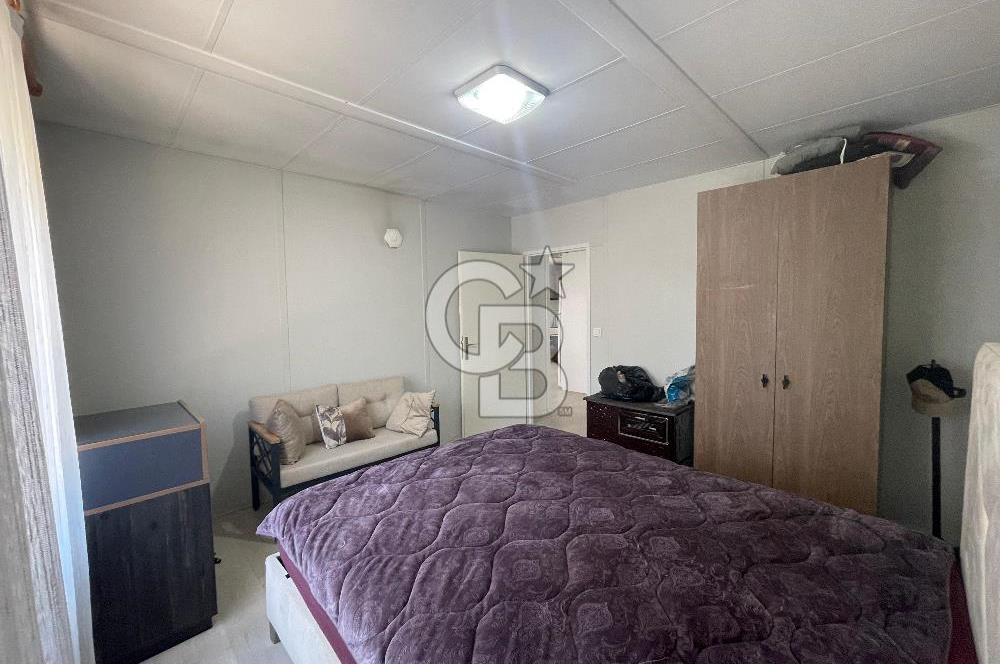 Menderes Çamönünde Havuzlu,Full Eşyalı 2+1 Prefabrik Ev ve Arsa