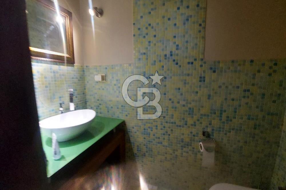 ATAŞEHİR YENİŞEHİR DE GÜVENLİKLİ HAVUZLU SİTEDE 3+1 SATILIK DAİRE 