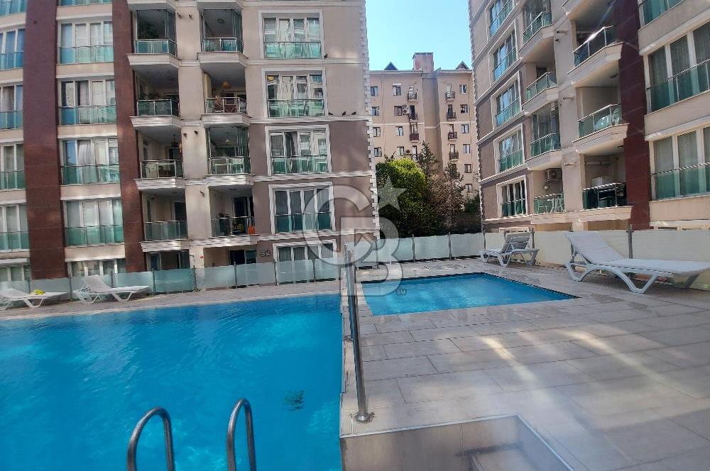 ATAŞEHİR YENİŞEHİR DE GÜVENLİKLİ HAVUZLU SİTEDE 3+1 SATILIK DAİRE 
