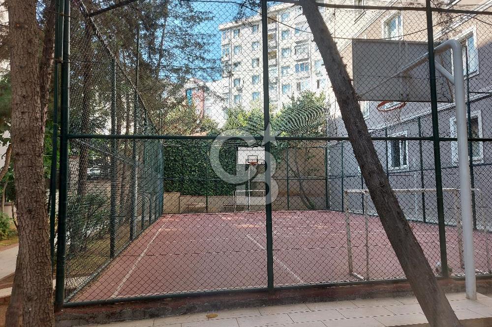ATAŞEHİR YENİŞEHİR DE GÜVENLİKLİ HAVUZLU SİTEDE 3+1 SATILIK DAİRE 