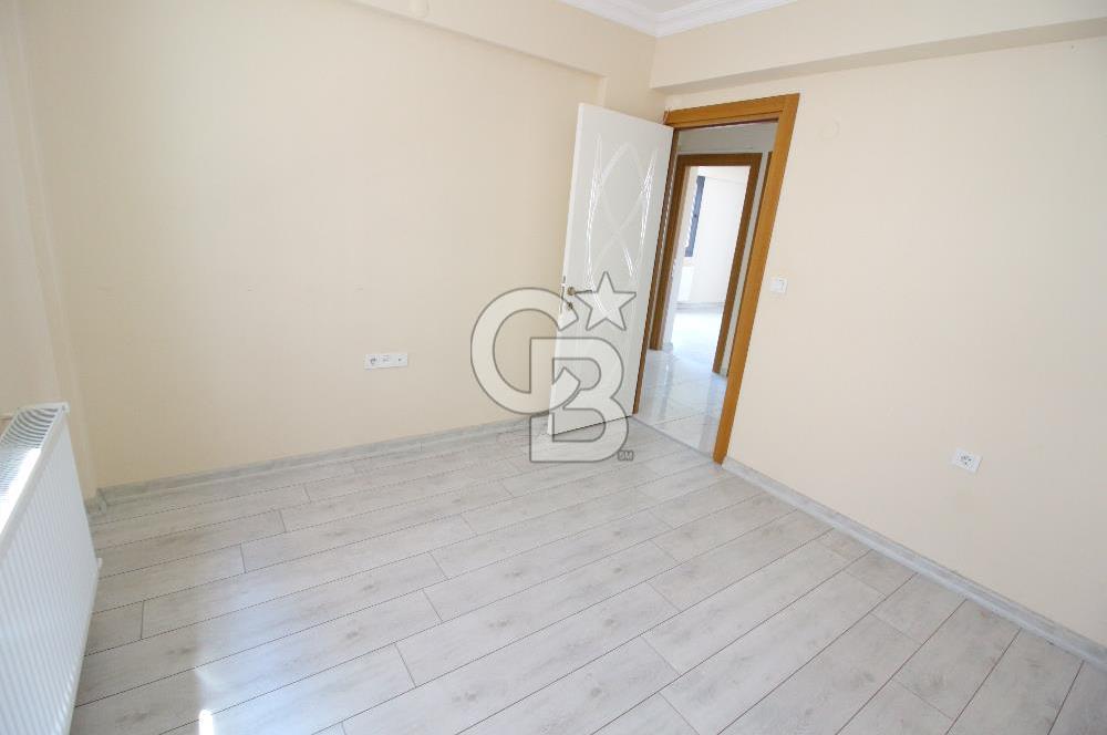 BALÇOVA EĞİTİM MAHALLESİNDE SATILIK ARA KAT FIRSAT DAİRE 