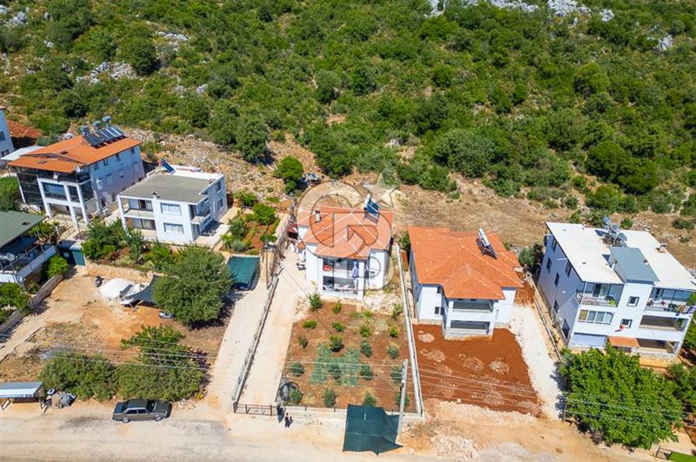 CB ARDENDEN ANTALYA KAŞ AĞULLUDA 2 KATLI BAHÇELİ SATILIK EV