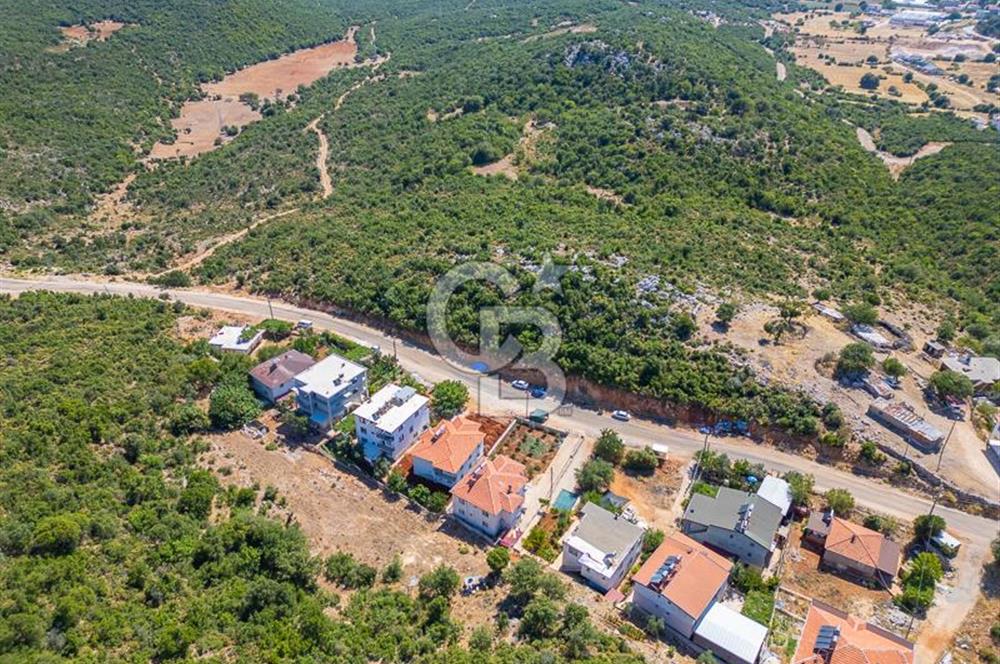 CB ARDENDEN ANTALYA KAŞ AĞULLUDA 2 KATLI BAHÇELİ SATILIK EV