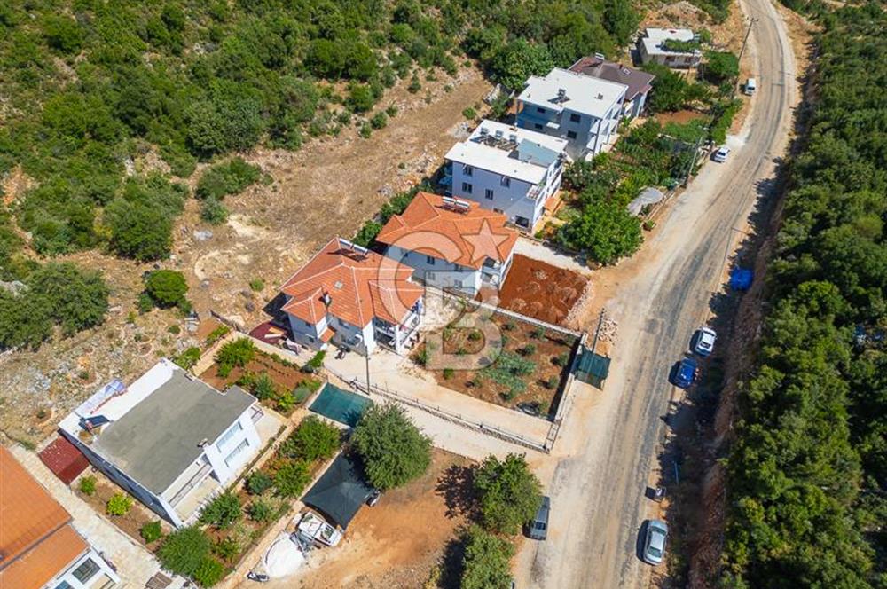 CB ARDENDEN ANTALYA KAŞ AĞULLUDA 2 KATLI BAHÇELİ SATILIK EV