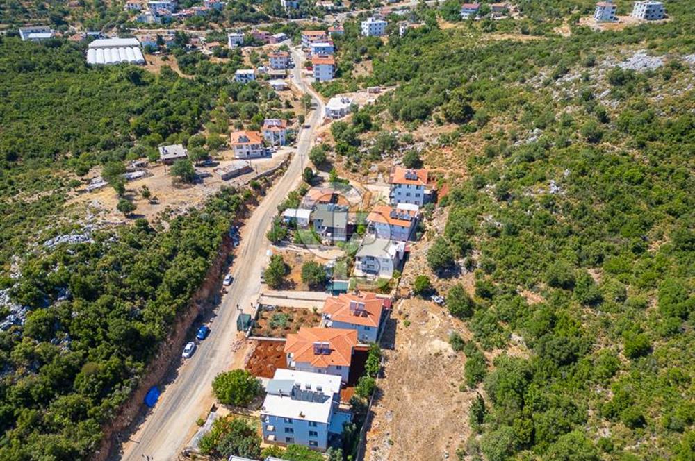 CB ARDENDEN ANTALYA KAŞ AĞULLUDA 2 KATLI BAHÇELİ SATILIK EV