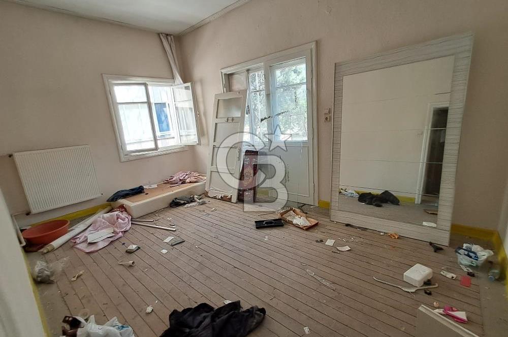 Sahabiyede Öğretmen Evi Karşı Sokağında 2 Katlı Komple Bina