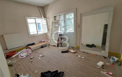 Sahabiyede Öğretmen Evi Karşı Sokağında 2 Katlı Komple Bina