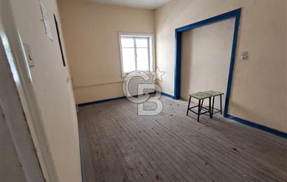 Sahabiyede Öğretmen Evi Karşı Sokağında 2 Katlı Komple Bina
