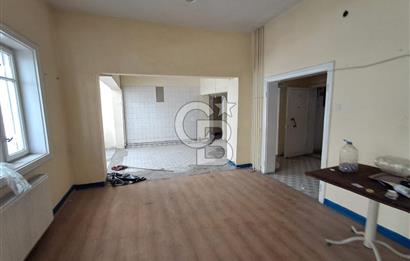 Sahabiyede Öğretmen Evi Karşı Sokağında 2 Katlı Komple Bina