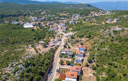 CB ARDENDEN ANTALYA KAŞ AĞULLUDA 2 KATLI BAHÇELİ SATILIK EV