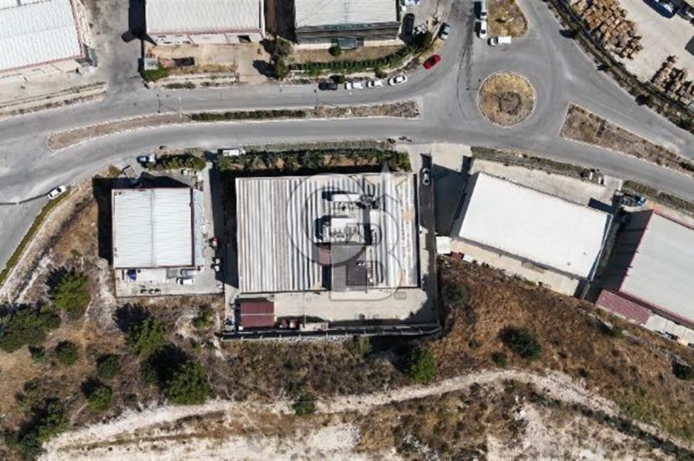 İzmir İTOP OSB'de Satılık Köşe Parsel Fabrika