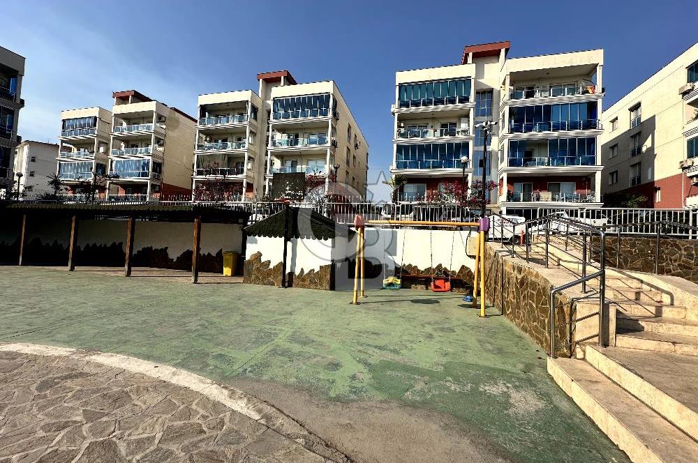 İZMİR, BAYRAKLI OSMANGAZİ HAVUZLU SİTEDE EŞYALI KİRALIK 2+1 DAİRE