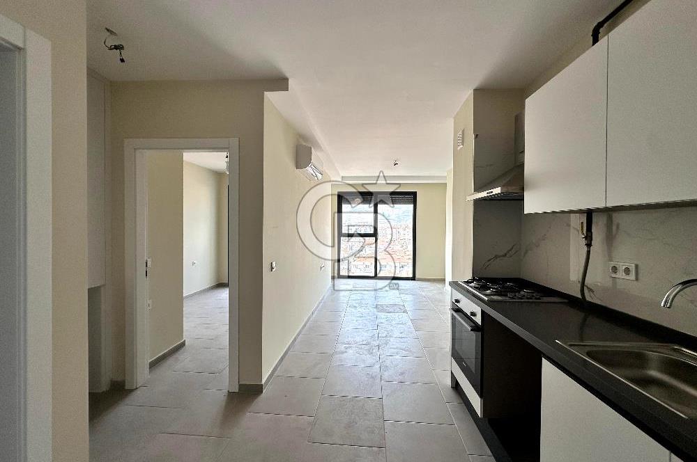  Arya Suite'de Balkonlu Kiralık 1+1 Daire
