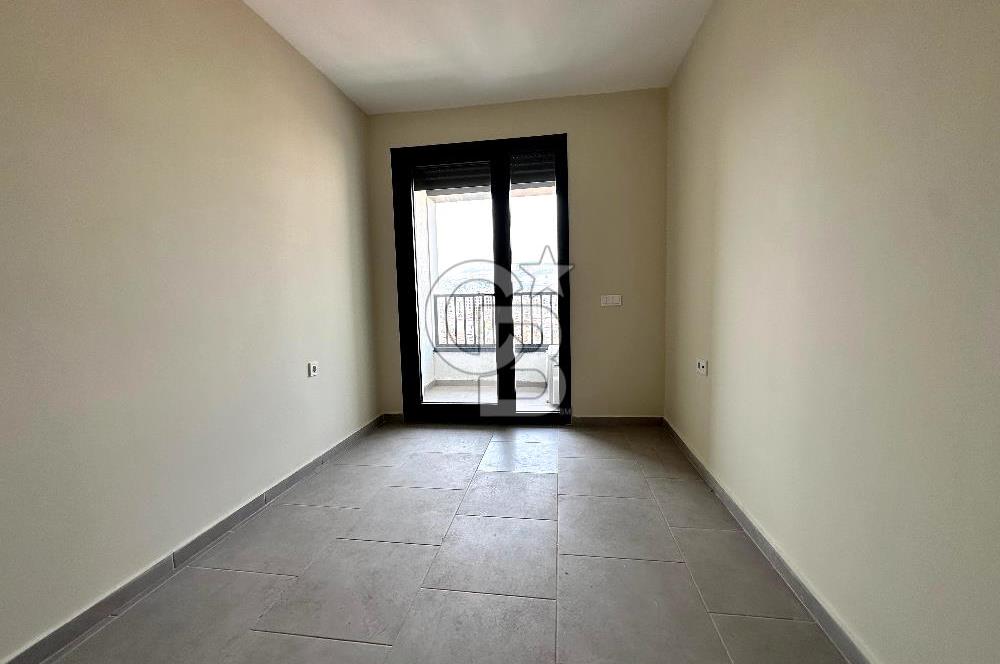  Arya Suite'de Balkonlu Kiralık 1+1 Daire