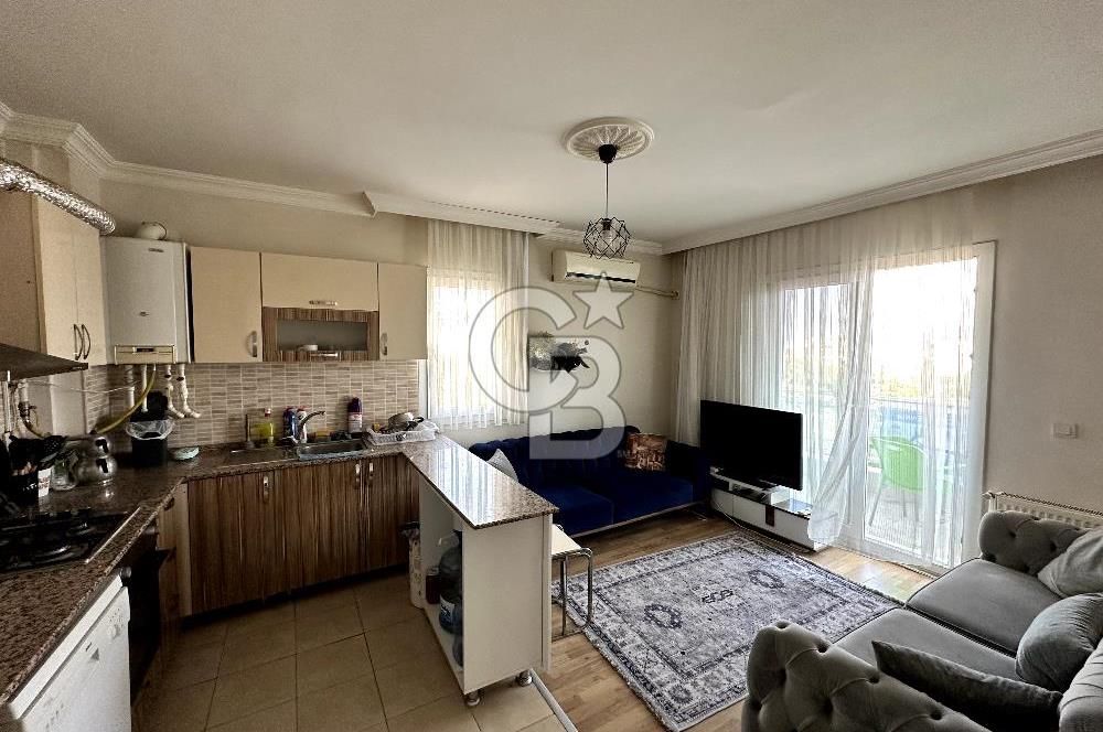 İZMİR, BAYRAKLI OSMANGAZİ HAVUZLU SİTEDE EŞYALI KİRALIK 2+1 DAİRE