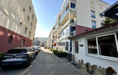 İZMİR, BAYRAKLI OSMANGAZİ HAVUZLU SİTEDE EŞYALI KİRALIK 2+1 DAİRE