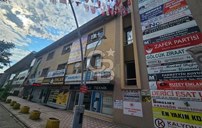CB ENVOY | Gölcük Merkez'de 30 M2 Muhteşem Konumda Kiralık Ofis