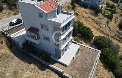 Egenin İncisi Çandarlı da Panoramik Deniz Manzaralı 4+1 Villa