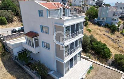 Egenin İncisi Çandarlı da Panoramik Deniz Manzaralı 4+1 Villa