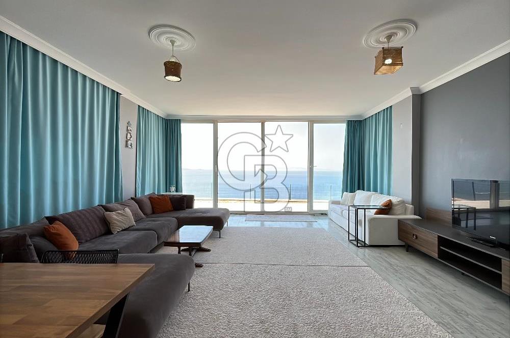 Egenin İncisi Çandarlı da Panoramik Deniz Manzaralı 4+1 Villa