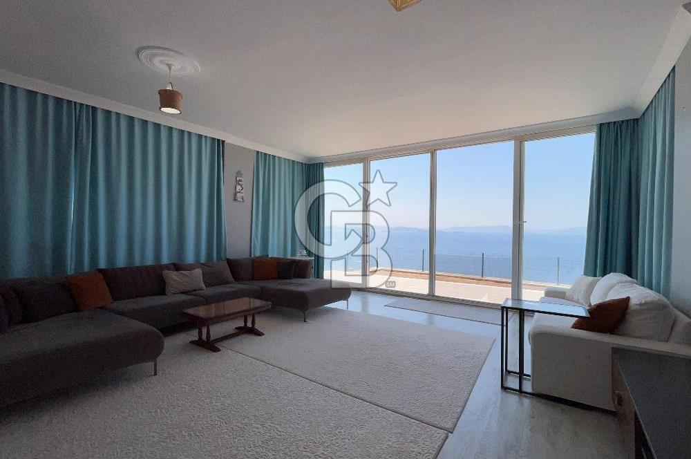 Egenin İncisi Çandarlı da Panoramik Deniz Manzaralı 4+1 Villa