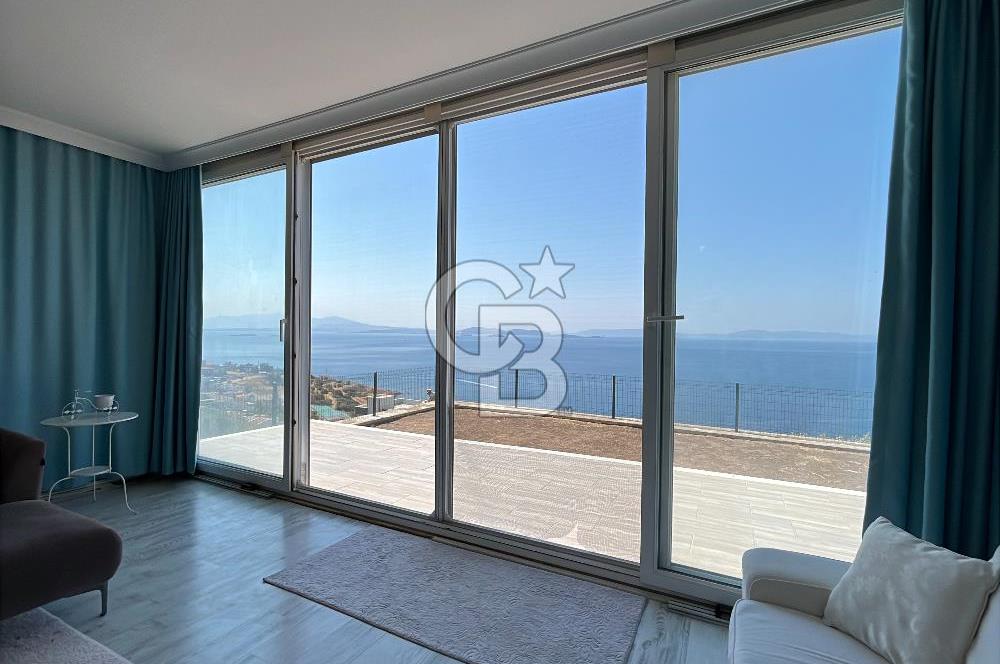 Egenin İncisi Çandarlı da Panoramik Deniz Manzaralı 4+1 Villa