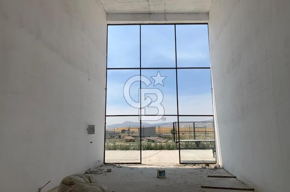 Pelit Plus Forces Yenikent'te Cadde Cepheli Yatırımlık SATILIK İŞ YERİ