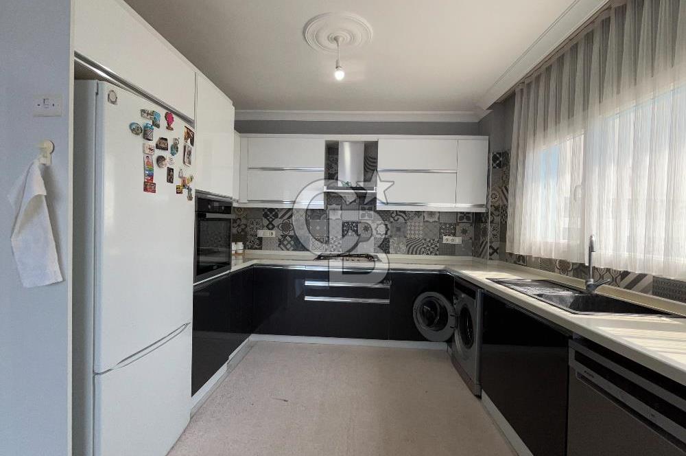 Egenin İncisi Çandarlı da Panoramik Deniz Manzaralı 4+1 Villa