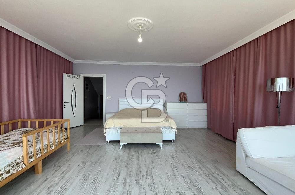 Egenin İncisi Çandarlı da Panoramik Deniz Manzaralı 4+1 Villa