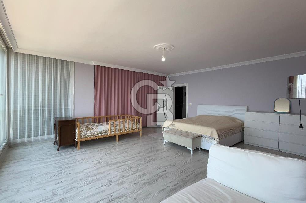 Egenin İncisi Çandarlı da Panoramik Deniz Manzaralı 4+1 Villa