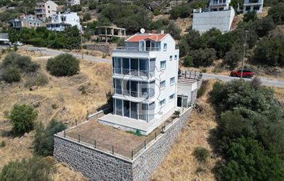 Egenin İncisi Çandarlı da Panoramik Deniz Manzaralı 4+1 Villa