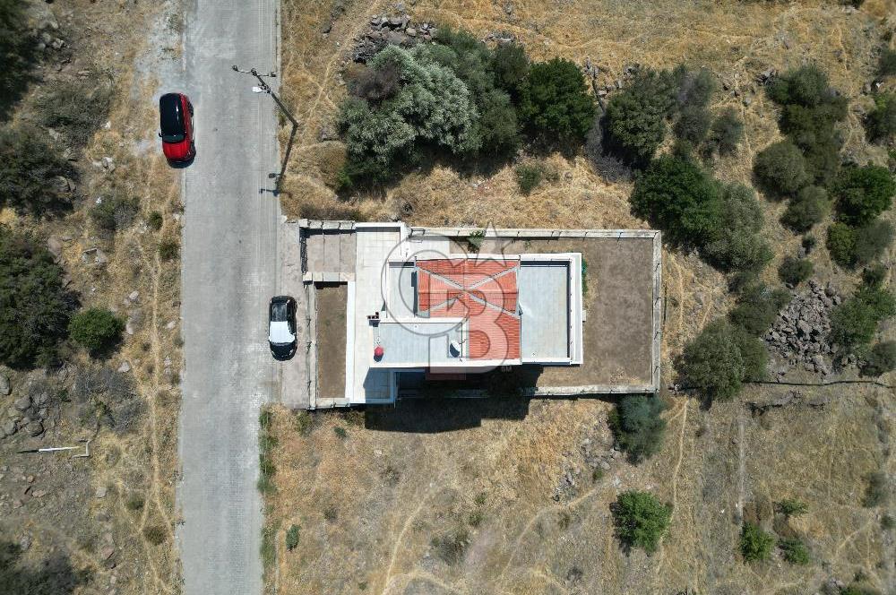 Egenin İncisi Çandarlı da Panoramik Deniz Manzaralı 4+1 Villa