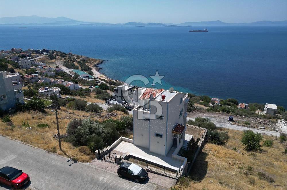 Egenin İncisi Çandarlı da Panoramik Deniz Manzaralı 4+1 Villa