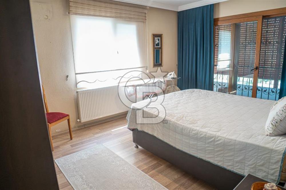 Güzelbahçe Siteler Mahallesinde 4+1 Tripleks Villa