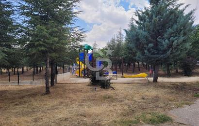 GÖLBAŞI İKİZCE ÇINAR SİTESİ FIRSAT FİYATLA SATILIK BAHÇELİ EV