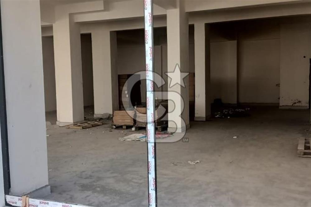 ŞİRİNEVLER'DE SATILIK İŞ YERİ