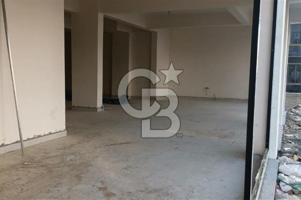 ŞİRİNEVLER'DE SATILIK İŞ YERİ