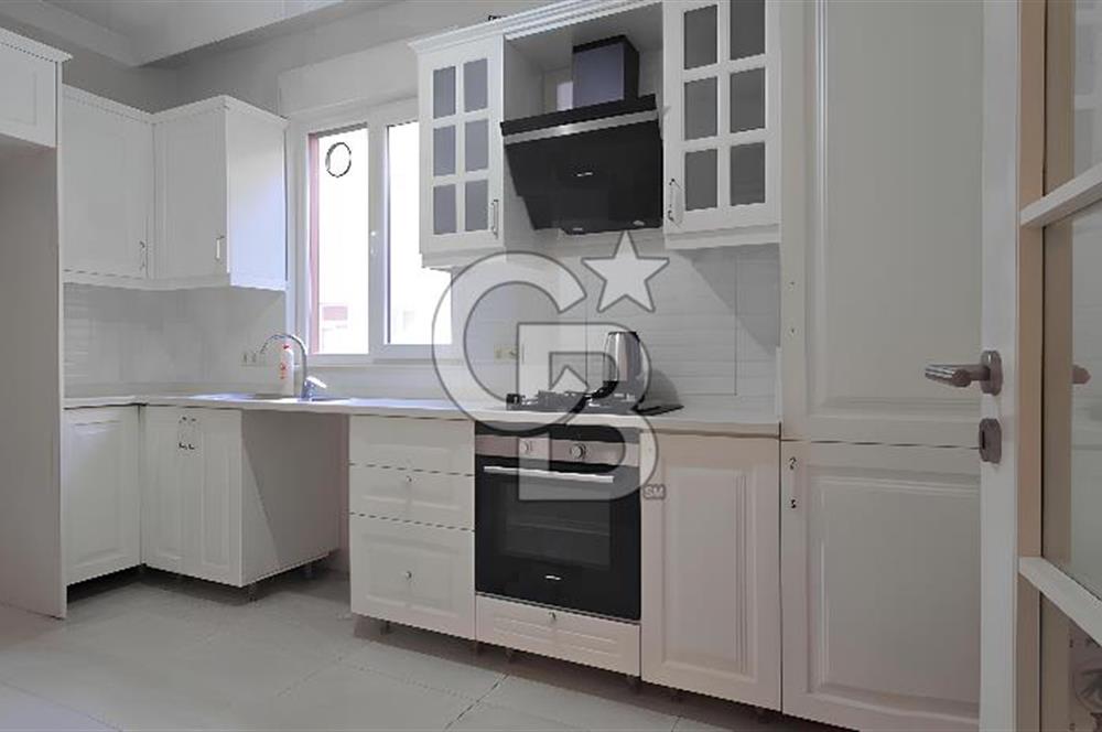 ERENKÖY'DE SAHİLE YAKIN 3+1 FERAH VE MODERN SATILIK FIRSAT DAİRE
