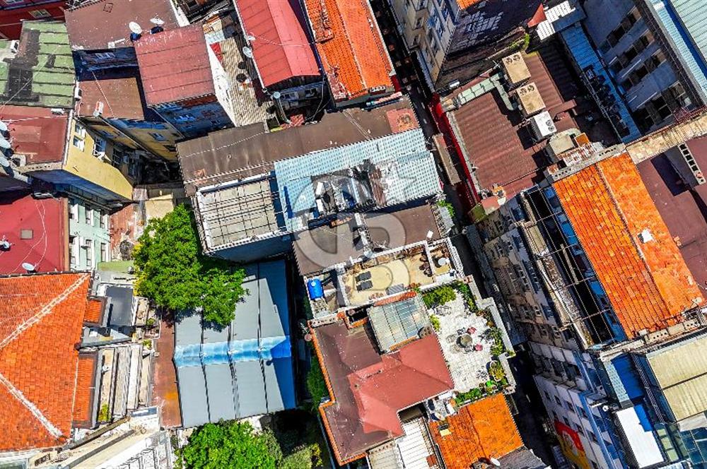 Taksim Beyoğlu Asmalımescit Şehbender Sok ta Kiralık Tarihi Bina